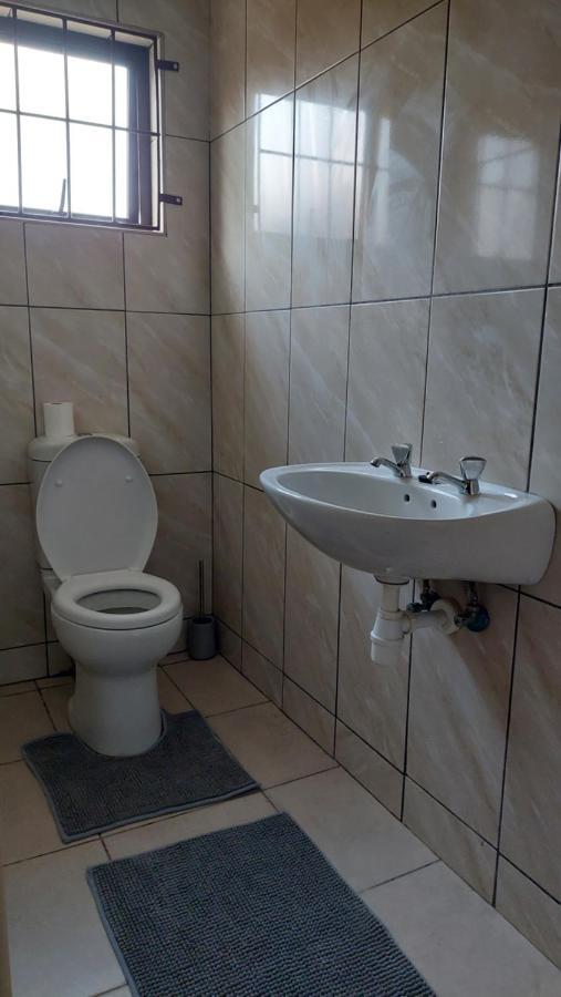 Mossie Inn Accommodation スワコプムント エクステリア 写真