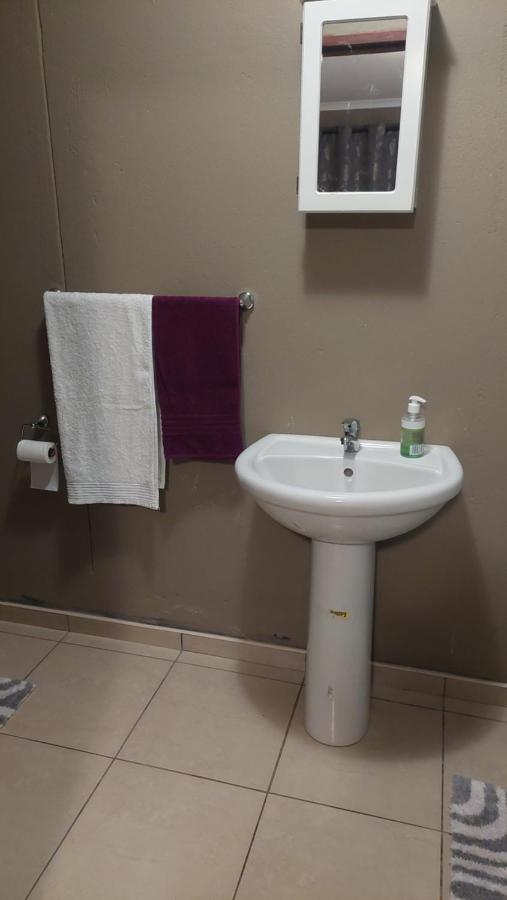 Mossie Inn Accommodation スワコプムント エクステリア 写真